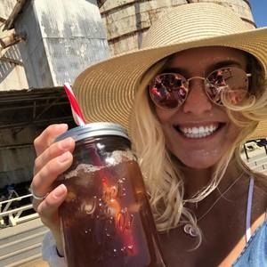 Meet your Posher, Kristen